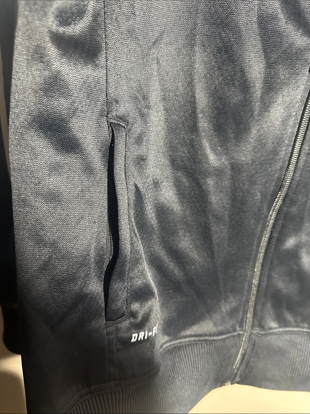 Nike Dri Fit Women’s Large Full‎ Zip Black White Sweatshirt